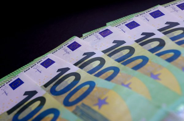 In Deutschland zehrte die Inflation die Zuwächse bei den Geldvermögen privater Haushalte weitgehend auf. (Symbolbild) - © Karl-Josef Hildenbrand/dpa