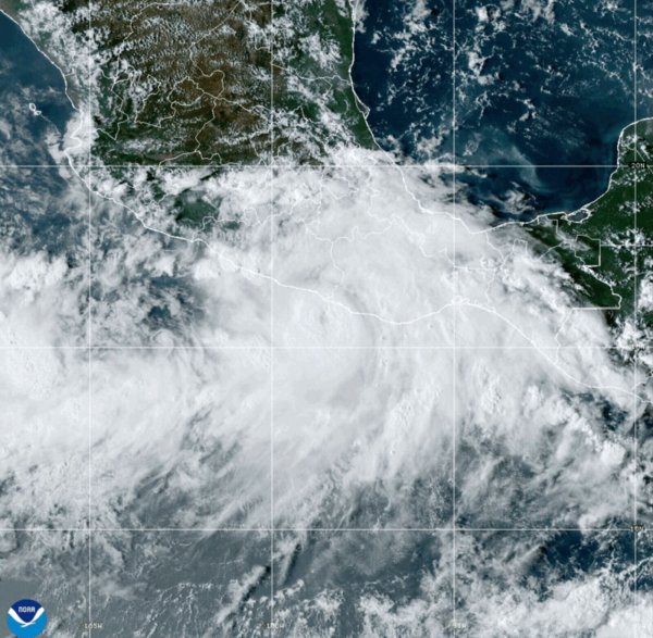 «John» wurde von einem Tropensturm zu einem Hurrikan der Kategorie drei von maximal fünf auf der Hurrikan-Windskala hochgestuft. - © -/National Oceanic and Atmospheric Administration via AP/dpa