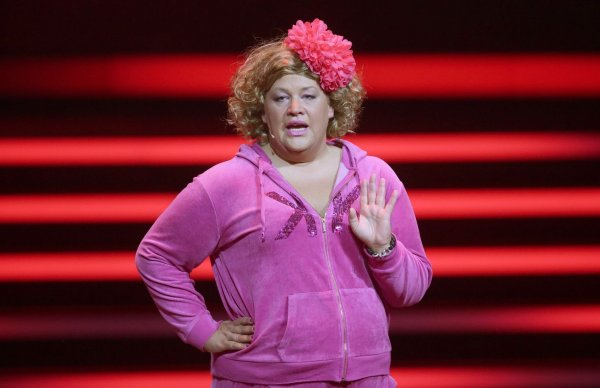Komikerin Ilka Bessin alias Comedian Cindy hätte gerne mehr von Stefan Raab im Fernsehen. - © picture alliance / dpa