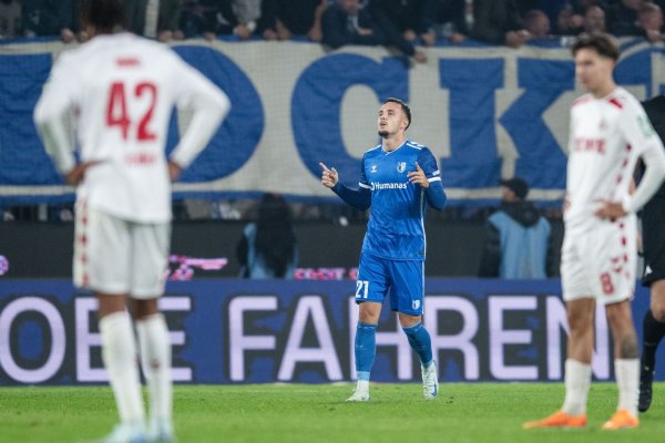 Der 1. FC Köln stürmte, der 1. FC Magdeburg jubelte aber am Ende über einen Auswärtssieg. - © Marius Becker/dpa