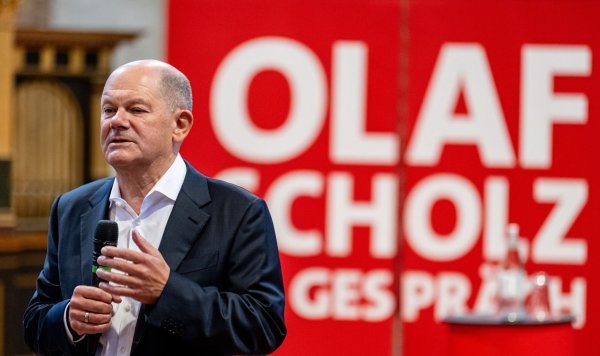 Kanzler Scholz bleibt bei seinem Nein zur Lieferung deutscher Taurus-Marschflugkörper. - © Fabian Sommer/dpa