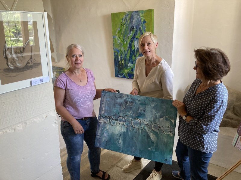 Große künstlerische Vielfalt in und an der Burg Horn Lokale