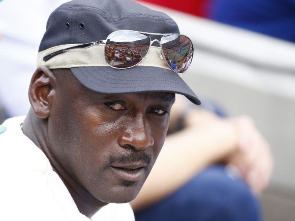 Michael Jordan - © Foto: Andrew Gombert/EPA/dpa