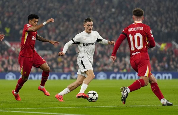 Der FC Liverpool und Bayer Leverkusen lieferten sich ein enges Spiel - © Peter Byrne/PA Wire/dpa