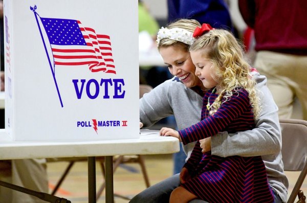 Wählen in Amerika - © Thomas Slusser/The Tribune-Democrat/AP/dpa