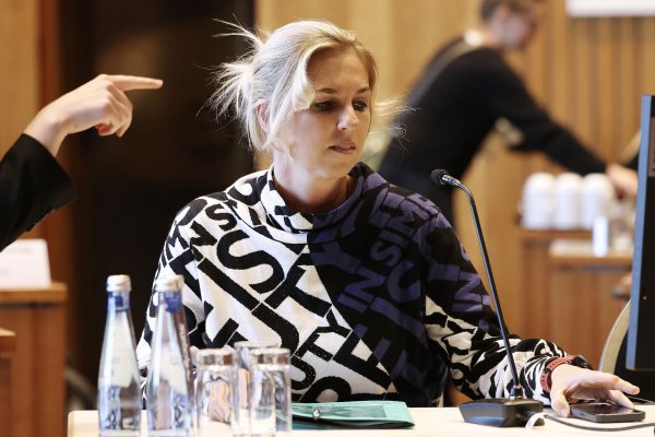 Innen-Staatssekretärin Daniela Lesmeister hat als Zeugin im Untersuchungsausschuss ihre Spitzen-Beurteilung verteidigt. - © David Young/dpa