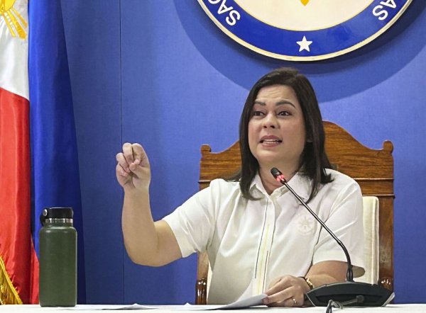Die philippinische Vizepräsidentin Sara Duterte hat nach eigenen Angaben für den Fall ihrer Ermordung einen Killer beauftragt, der Präsident Marcos Jr. töten soll. (Archivbild) - © -/kyodo/dpa