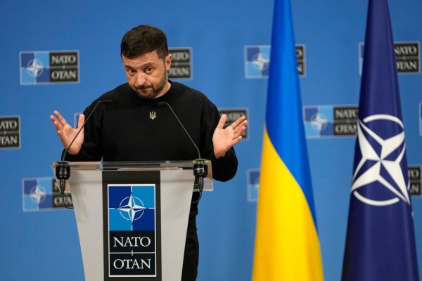 Neue Hilfe der Nato für die Ukraine. (Archivbild) - © Virginia Mayo/AP/dpa