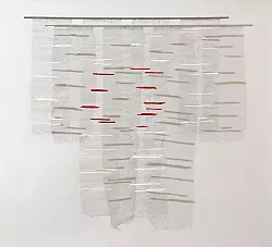 Christa Fuhrmanns Kunstwerk ist noch bis zum 3. Juni im Schloss Brake zu sehen. - © Christa Fuhrmann