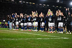 Die Mannschaft bedankte sich auch bei den Fans für die Unterstützung. - © Teresa. Kroeger