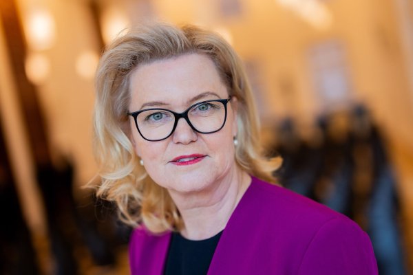 Weist den Vorwurf der Queerfeindlichkeit zurück: Polizeipräsidentin Miriam Brauns. - © Rolf Vennenbernd/dpa