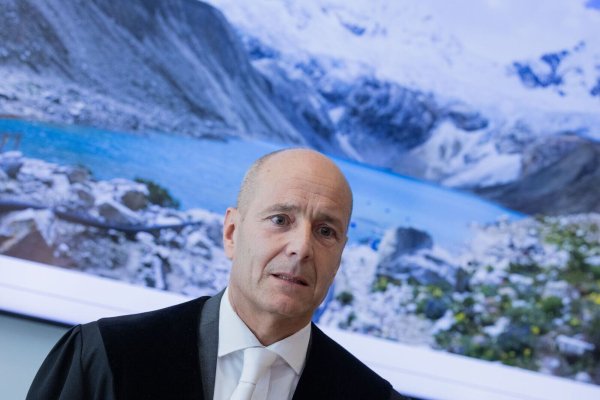 Rolf Meyer, Vorsitzender Richter am Oberlandesgericht Hamm, wird eine Entscheidung zur Klimaklage gegen das Energieunternehmen RWE erst Ende Mai verkünden. (Archivbild) - © Rolf Vennenbernd/dpa