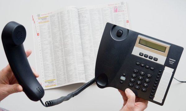 Das Löschen persönlicher Daten aus
Verzeichnissen wie Telefonbüchern soll einfacher werden. - © picture alliance / dpa