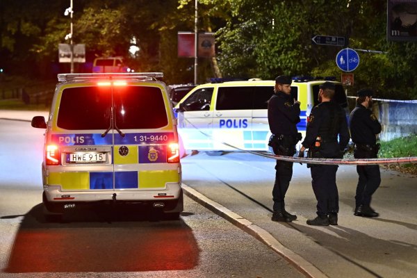 Bereits in der vergangenen Nacht war die Polizei wegen eines Vorfalls vor der israelischen Botschaft ausgerückt. (Illustration) - © Anders Wiklund/TT News Agency/AP/dpa