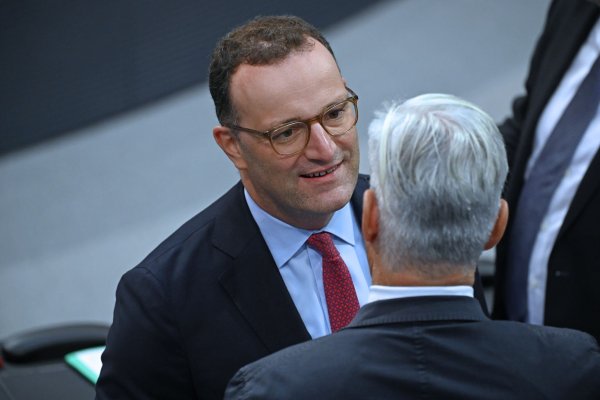 Unionsfraktionschef Spahn hat eine Debatte über die Vermögensverteilung angestoßen. - © Helena Dolderer/dpa