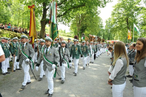 Aufmarsch auf dem Schützenplatz am Montag zur Proklamation. - © Nicole Ellerbrake