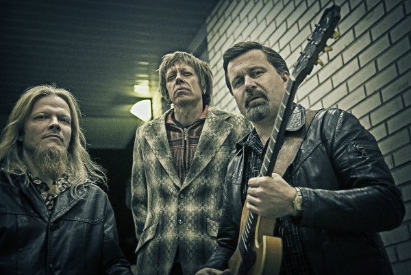Blues der 50er Jahre: Das Tomi Leino Trio ist auf der Burg Sternberg zu Gast.  - © Pekka Munsterhjelm