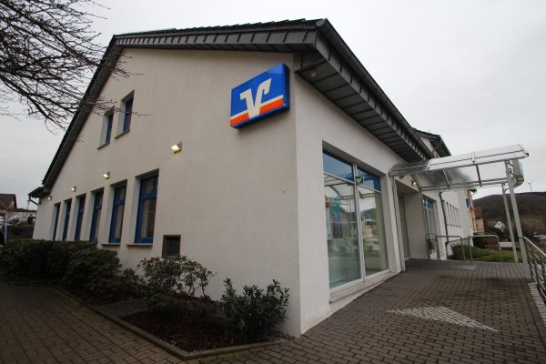 Die Volksbank in Hohenhausen. Foto: Jens Rademacher - © Jens Rademacher