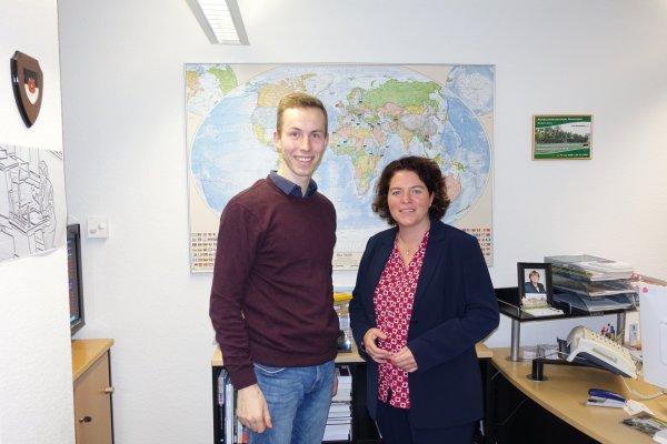 Cedric Kortenbruck hat eineinhalb Jahre mit der lippischen Bundestagsabgeordneten Kerstin Vieregge (CDU) zusammengearbeitet. - © Cedric Kortenbruck