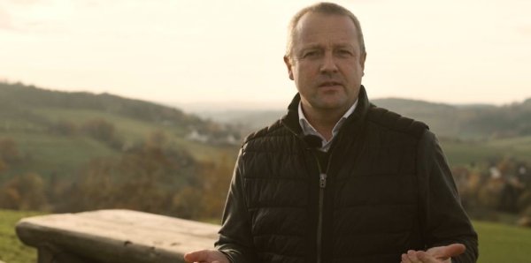 Der Kalletaler Bürgermeister Mario Hecker. - © lz