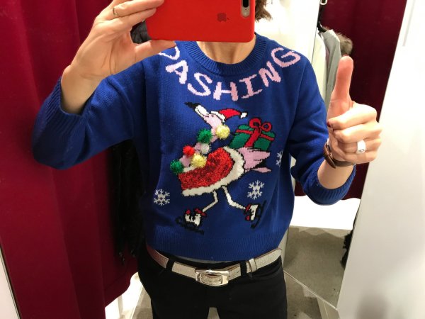 Ein "Ugly Christmas Sweater" in Flamingo-Optik - © Sandra Castrup