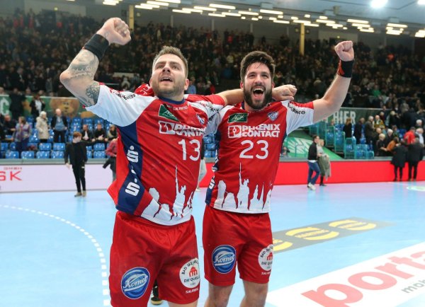 Die Lemgoer Spieler Christoph Theuerkauf (links) und der aktuell verletzte Tim Suton. - © Paul Cohen