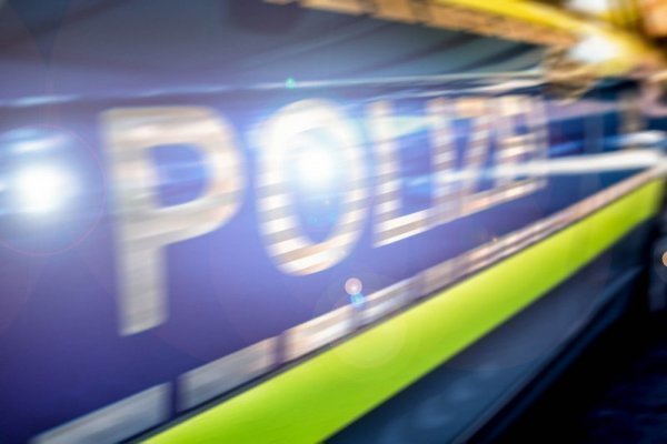 Die Polizei sucht Zeugen für einen Verkehrsunfall. - © Symbolbild: Bernhard Preuss