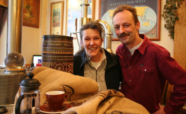 Helga Offel und Stefan Bös ziehen mit ihrem Café und der Rösterei um.  - © Kirsten Fuhrmann