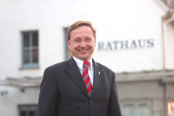 Hat keinen Rückhalt mehr in der CDU: Bürgermeister Dr. Andreas Wulf. - © Patrick Bockwinkel