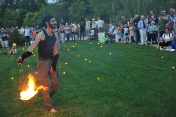 Nacht der 10.000 Lichter im Salzufler Kurpark. - © Nicole Ellerbrake