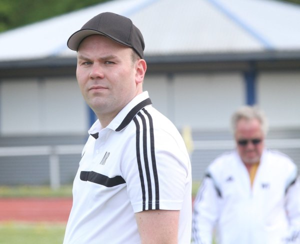 Mit seinem Team gut unterwegs: Markus Rüschenpöhler coacht erstmals eine Bezirksliga-Mannschaft. - © Sebastian Lucas