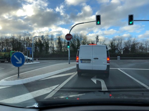 Hat sich bewährt: die neue Ampelanlage an der Schnittstelle zwischen A2 und Ostwestfalenstraße. - © Thomas Reineke