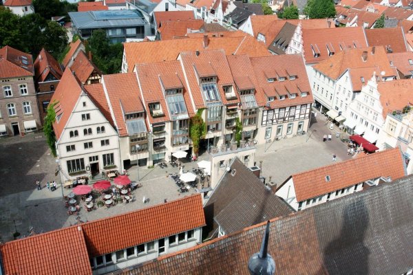 Der Lemgoer Marktplatz aus der Vogelperspektive. - © Archiv: Katharina Pavlustyk