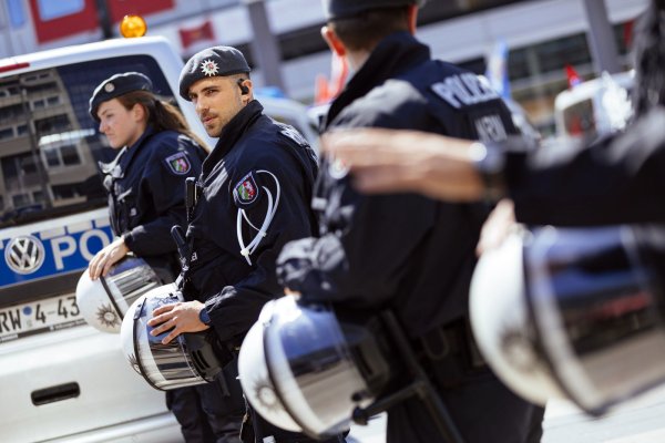 Die Polizei in NRW bekommt in Zukunft deutlich mehr Befugnisse. - © picture alliance/Geisler-Fotopress