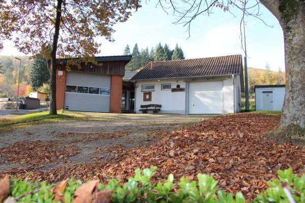 Das aktuelle Feuerwehrgerätehaus in Eschenbruch genügt nicht mehr den Ansprüchen. - © Seda Hagemann