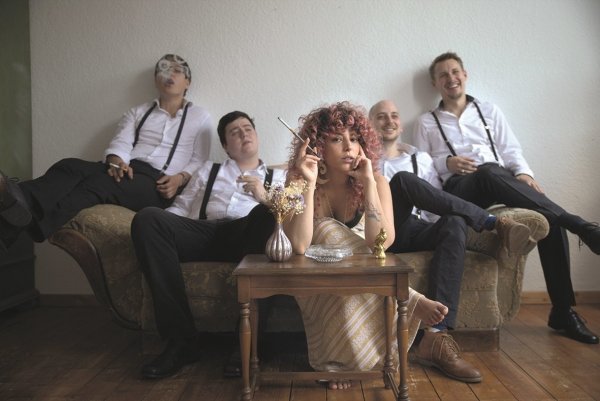 Zwischen R’n’B und Soul: Noam Bar stammt aus Tel Aviv. Ihr wird eine große Karriere prophezeit. - © Noam Bar