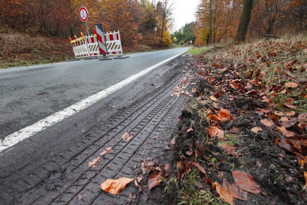 Die Gauseköte ist gesperrt: Das wird auch im ganzen kommenden Jahr so bleiben. Um von Heiligenkirchen nach Schlangen zu kommen, müssen Autofahrer andere Strecken nutzen. - © Vera Gerstendorf-Welle
