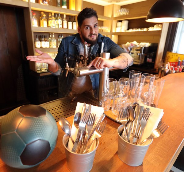 Ilhan Arslan, Inhaber des Pappelkrugs. - © Wolfgang Rudolf