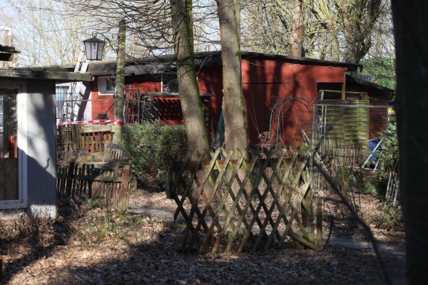 Tatort: Der Campingplatz „Eichwald" wird erneut durchsucht. - © Vera Gerstendorf-Welle