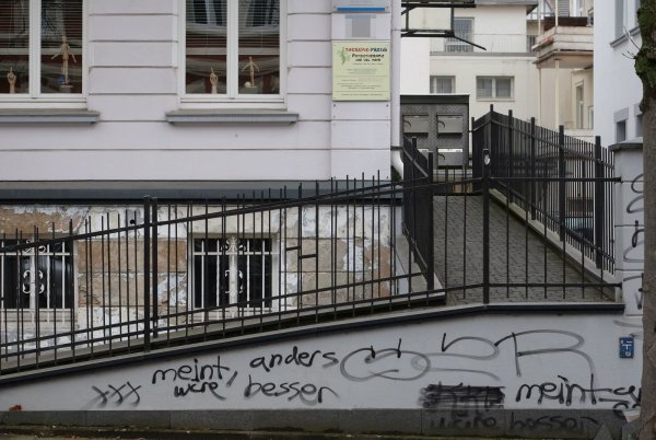 Bei der Staatsanwaltschaft Bielefeld wird derzeit ein Ermittlungsverfahren gegen einen 60-jährigen Physiotherapeuten und Heilpraktiker aus Bad Oeynhausen wegen des Verdachts des Besitzes von Kinderpornografie und des sexuellen Missbrauchs von Kindern geführt. - © Thorsten Gödecker