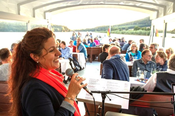 Schon bei der ersten „So liebt Liebe Rundfahrt" im vergangenen Jahr war Ulrike Wahren mit ganzem Herzen dabei. - © Torben Gocke