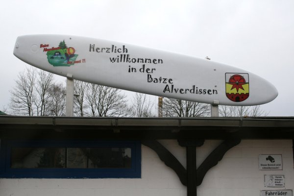 Große Pläne im Winterschlaf: der Freibadförderverein Alverdissen braucht mehr Geld von der Stadt für den Schwimmbetrieb. - © Sylvia Frevert