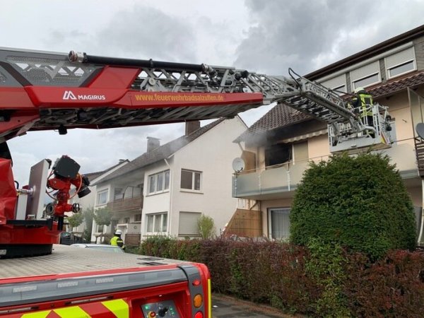 Bei einem Wohnungsbrand ist ein Mensch gestorben. - © Feuerwehr Bad Salzuflen