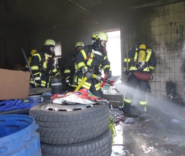 Die Ursache des Brandes ist noch nicht geklärt. - © Feuerwehr Kalletal