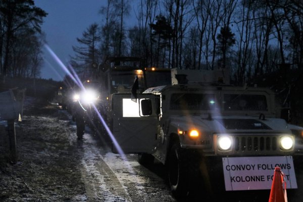 Militärkonvos fahren bis Juni quer durch Deutschland. In Lippe werden die Truppen hauptsächlich nachts auf den Straßen sein. - © Bundeswehr / Pascal Pottmeier