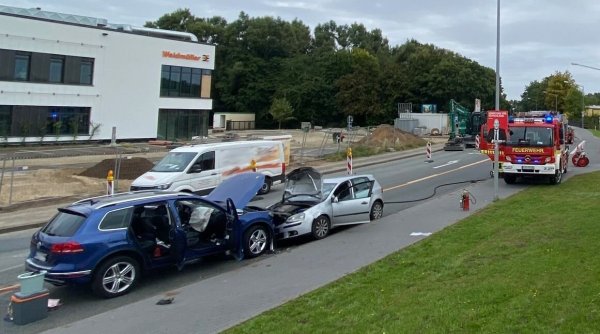 Einige Autofahrer ignorierten die Sperrmaßnahmen. - © Feuerwehr Detmold