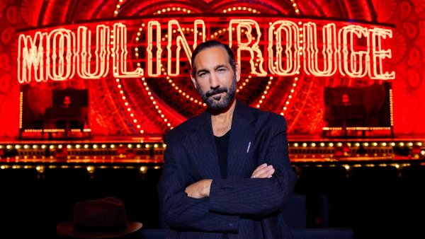 Tänzer Massimo Sinató freut sich auf seine Musical-Rolle in «Moulin Rouge!». - © Rolf Vennenbernd/dpa