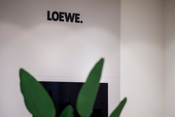 Das Unternehmen Loewe wurde 1923 gegründet. - © Daniel Vogl/dpa