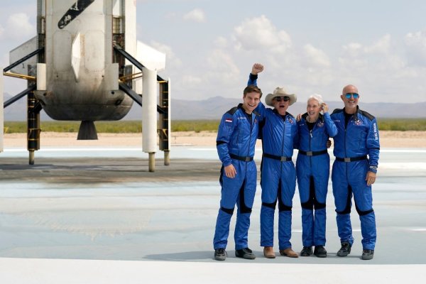 Blue Origin Crew - © Foto: Tony Gutierrez/AP/dpa