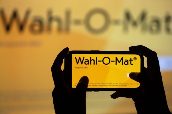 Der Wahl-O-Mat ist ein Online-Tool mit dem Nutzer ihre eigene Position mit denen aller zur Wahl antretenden Parteien vergleichen können. (Archivbild) - © Sebastian Kahnert/dpa